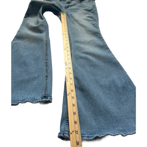 Hollister Jeans Womens 26 Short High Rise Flare Light Wash Retro Boho Fesrival - Picture 4 of 10